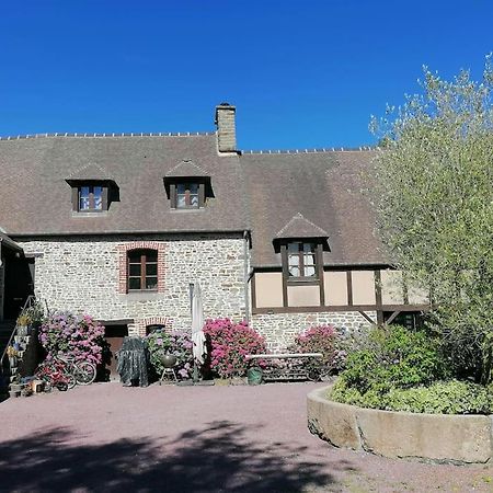 Sunset Family Guesthouse Mont Saint Michel Céaux Eksteriør billede
