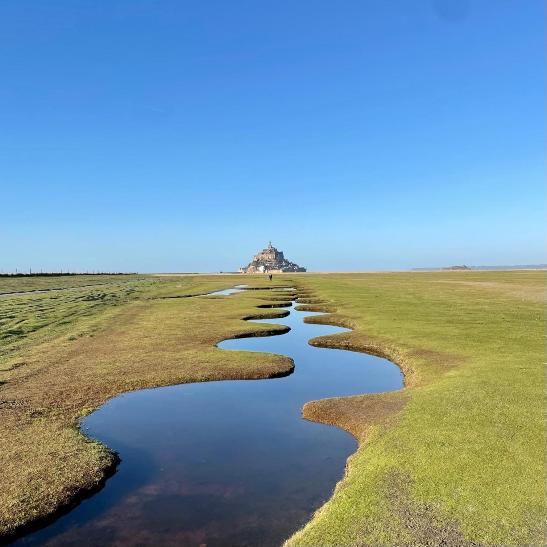 Sunset Family Guesthouse Mont Saint Michel Céaux Eksteriør billede